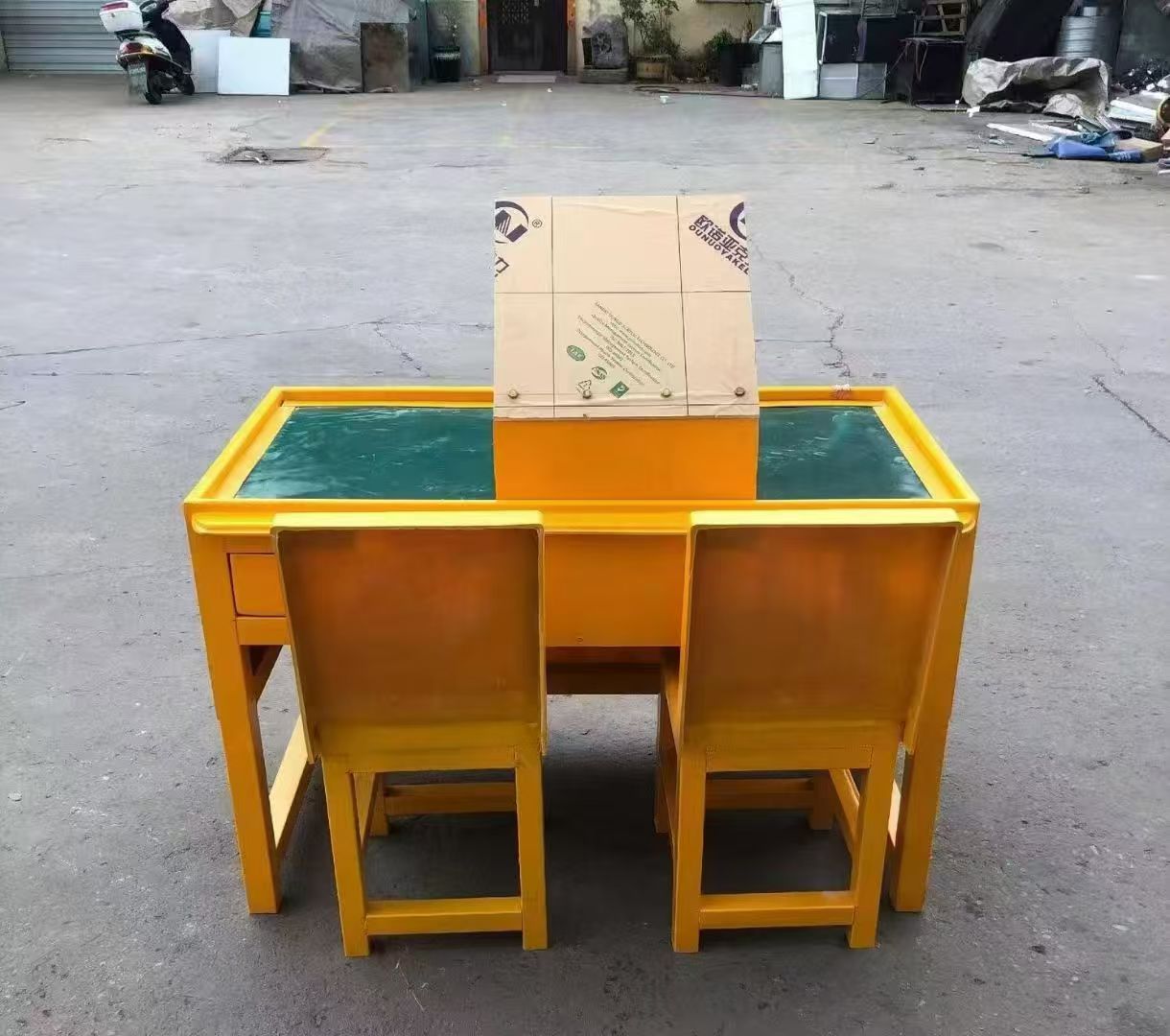 子长防静电导通桌井下煤矿火工品发放桌：危险品流转的安全守护者
